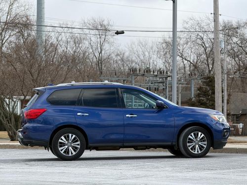 2019 Nissan Pathfinder — photo 8