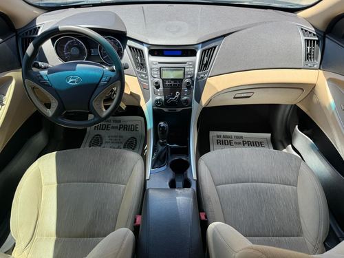 2013 Hyundai Sonata — photo 23