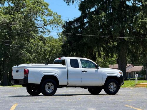 2020 TOYOTA TACOMA — photo 6