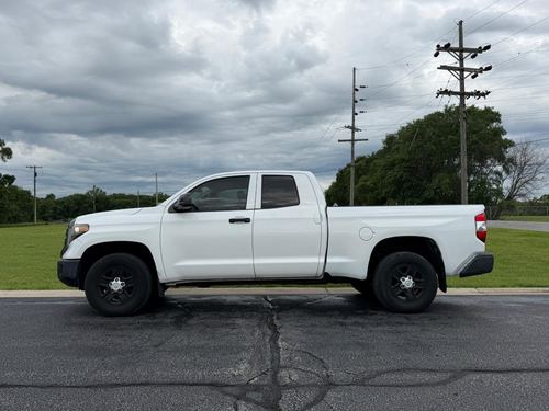 2019 Toyota Tundra — photo 11