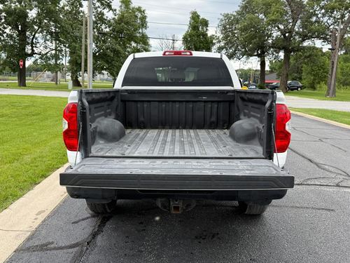 2019 Toyota Tundra — photo 14