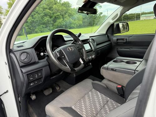 2019 Toyota Tundra — photo 23