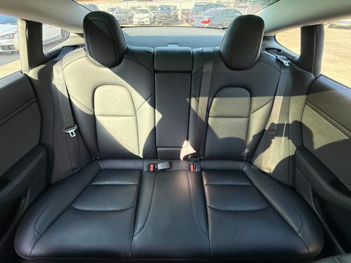 2019 Tesla Model 3 — photo 27