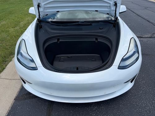 2020 Tesla Model 3 — photo 3