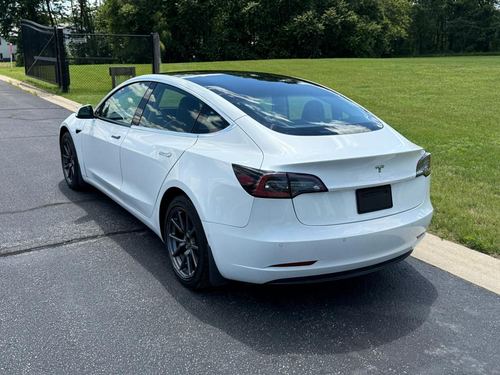 2020 Tesla Model 3 — photo 9