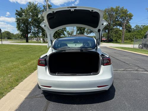 2020 Tesla Model 3 — photo 13