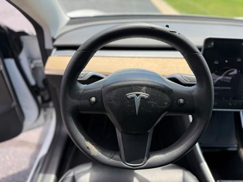 2020 Tesla Model 3 — photo 18