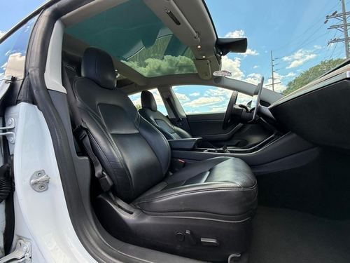 2020 Tesla Model 3 — photo 30