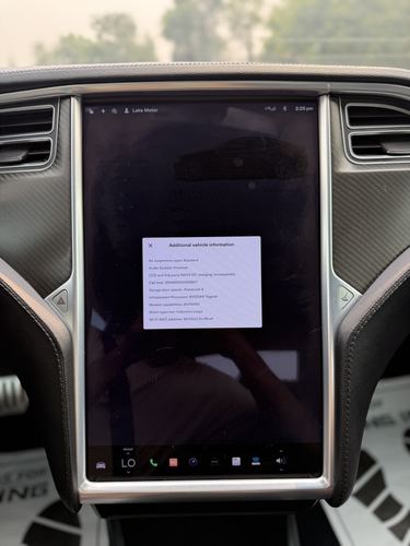 2013 Tesla S P85 — photo 27