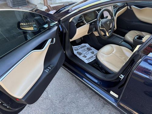 2014 Tesla S 85 — photo 14