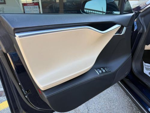 2014 Tesla S 85 — photo 15