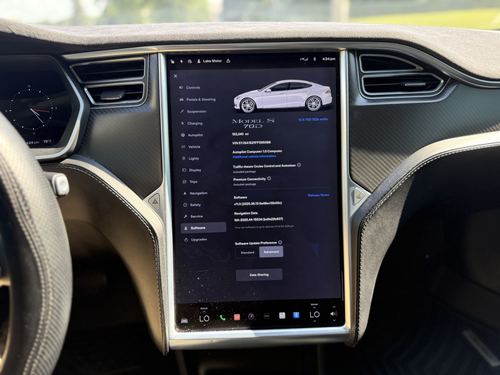 2015 Tesla S70D — photo 26