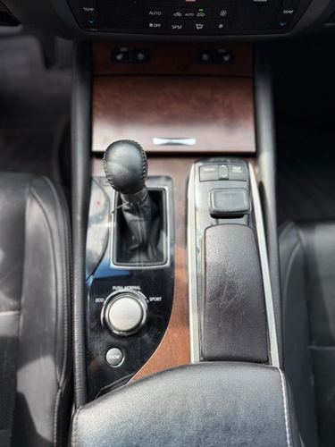 2015 Lexus GS — photo 21