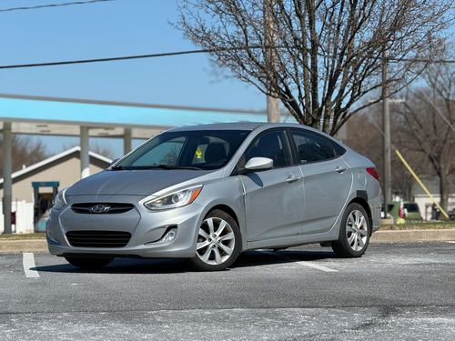 2014 Hyundai Accent — photo 5