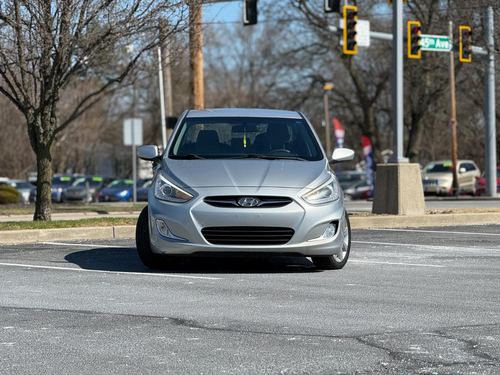 2014 Hyundai Accent — photo 19