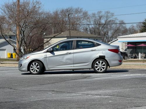 2014 Hyundai Accent — photo 24