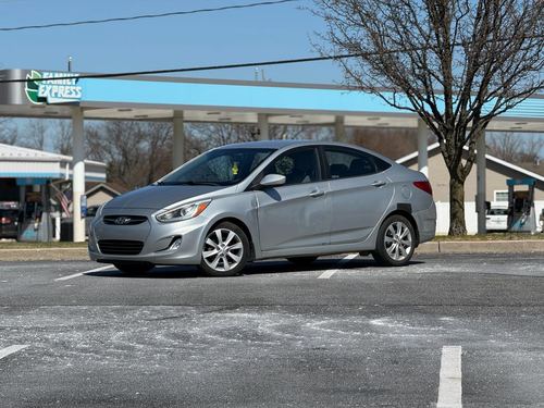 2014 Hyundai Accent — photo 26