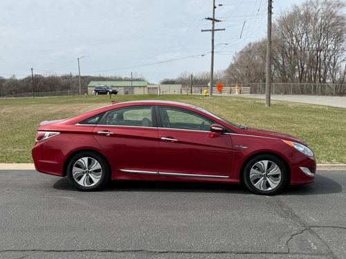 2013 Hyundai Sonata Hybrid — photo 12