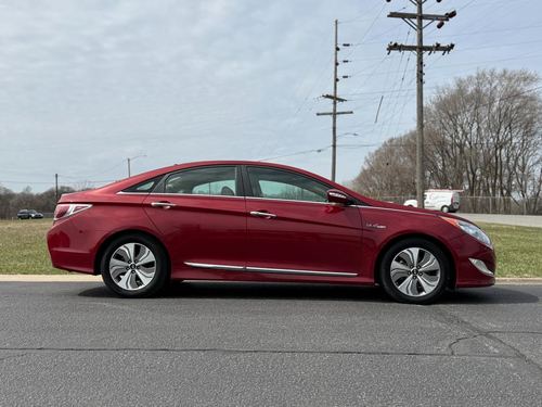 2013 Hyundai Sonata Hybrid — photo 14