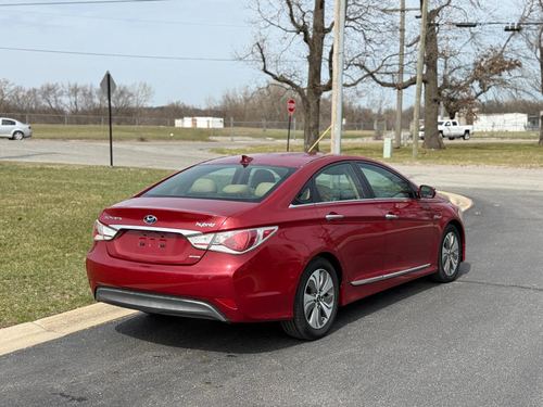 2013 Hyundai Sonata Hybrid — photo 15