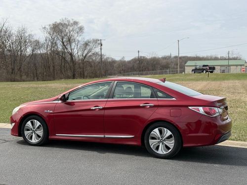 2013 Hyundai Sonata Hybrid — photo 25