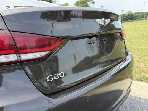2017 Genesis G80 — photo 10