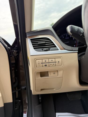 2017 Genesis G80 — photo 33