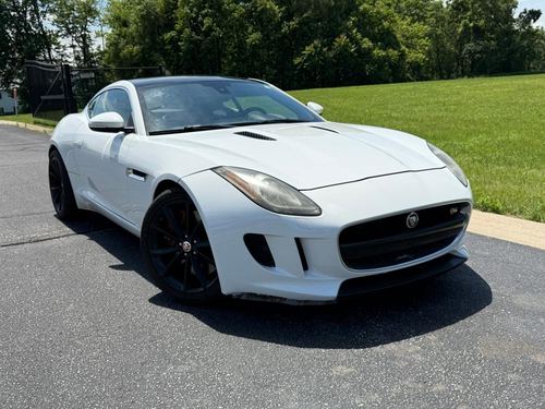 2015 Jaguar F-Type — photo 2