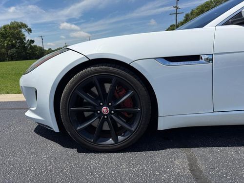 2015 Jaguar F-Type — photo 8
