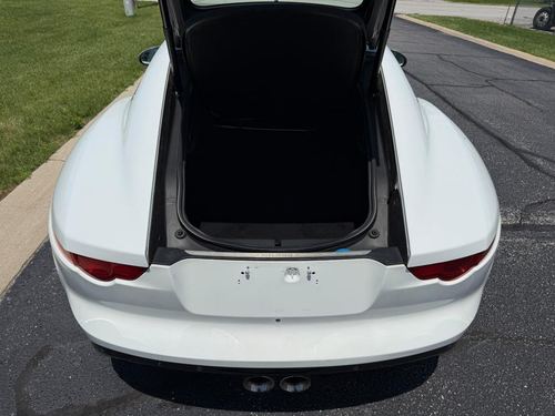2015 Jaguar F-Type — photo 14