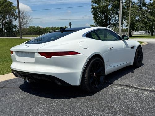 2015 Jaguar F-Type — photo 19