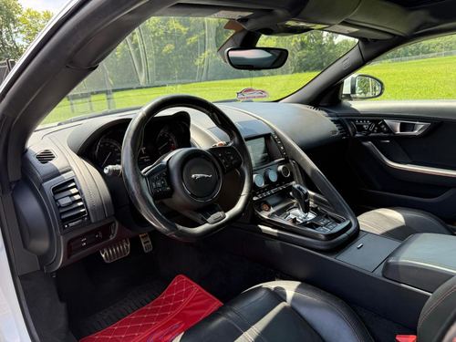 2015 Jaguar F-Type — photo 29