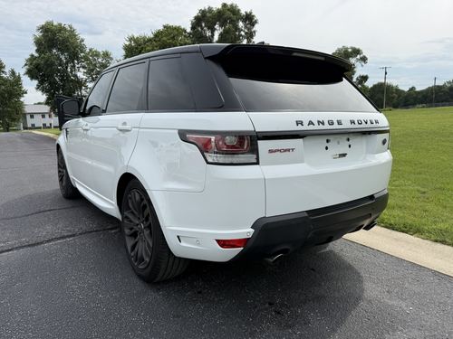 2017 Land Rover Range Rover — photo 16