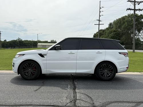 2017 Land Rover Range Rover — photo 17