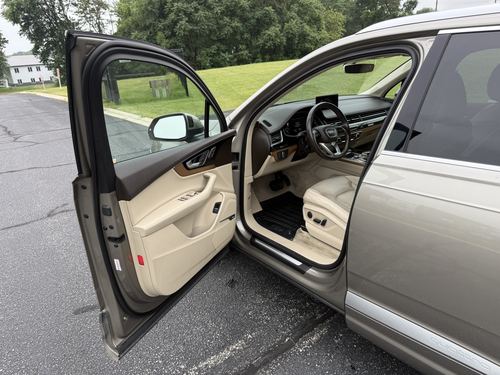 2017 Audi Q7 — photo 30