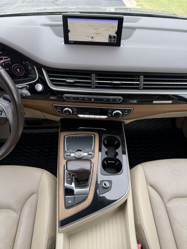 2017 Audi Q7 — photo 35
