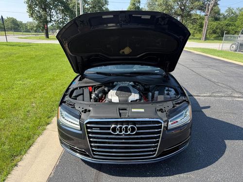 2016 Audi A8 — photo 5