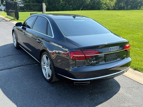 2016 Audi A8 — photo 11