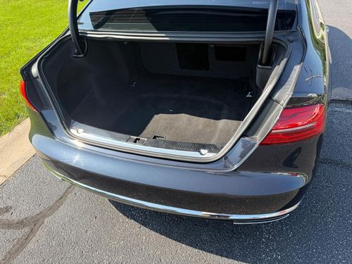 2016 Audi A8 — photo 16