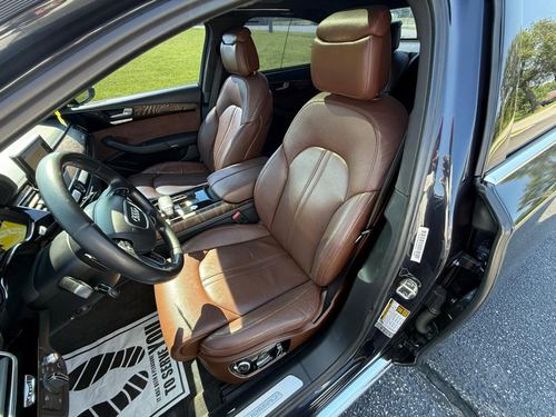 2016 Audi A8 — photo 30