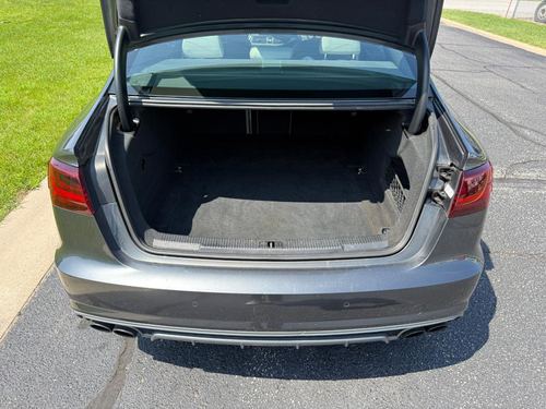 2017 Audi S6 — photo 13