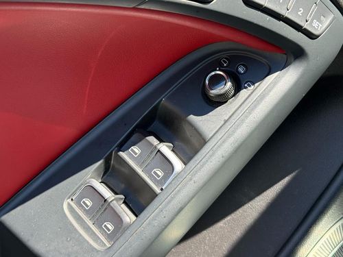 2010 Audi S5 — photo 9