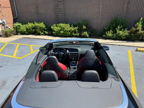 2010 Audi S5 — photo 21