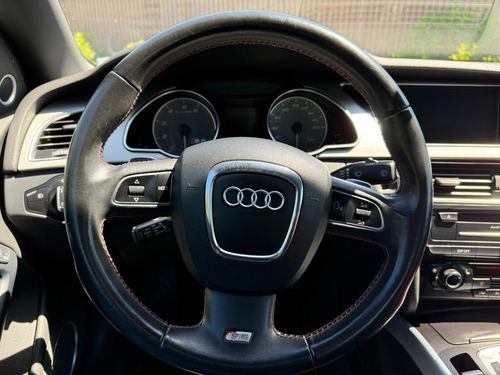 2010 Audi S5 — photo 25