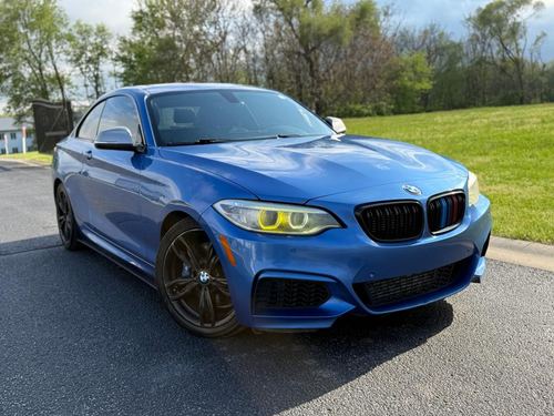 2015 BMW M235i — photo 2