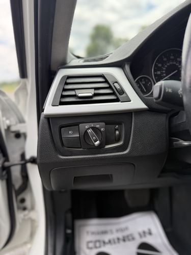 2012 BMW 328 — photo 25