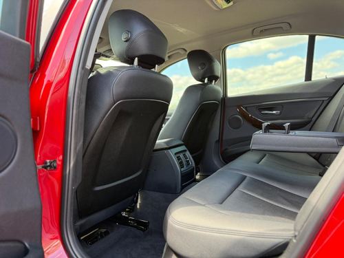 2015 BMW 320 — photo 28
