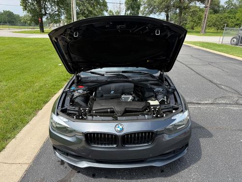 2017 BMW 320 — photo 4