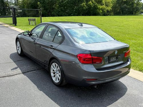 2017 BMW 320 — photo 9