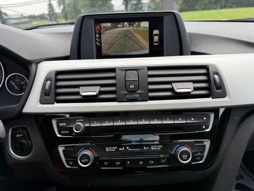 2017 BMW 320 — photo 20